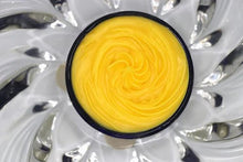 Load image into Gallery viewer, Benu Moisturizing Butter